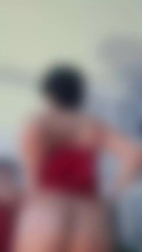 Not everyone can hold my gaze. by evamonroes