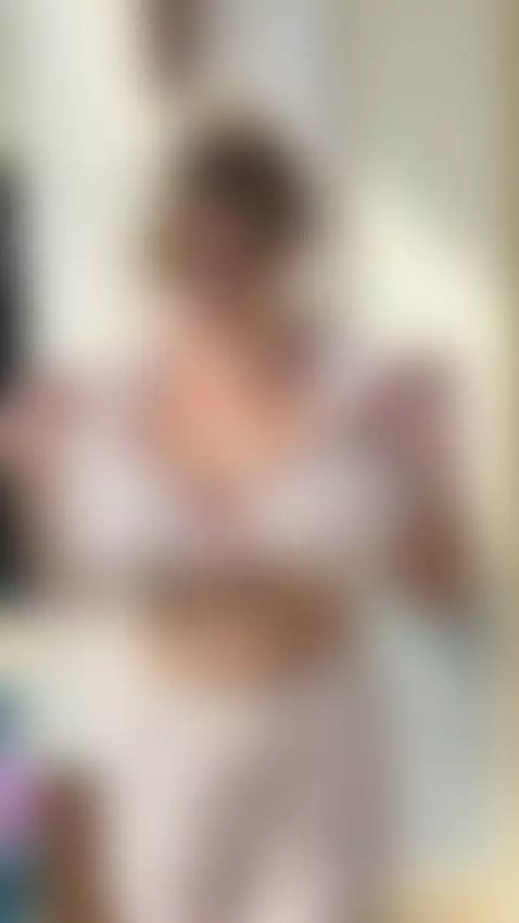 My huge tits are softly spilling over this top, would you li... by hollygarner