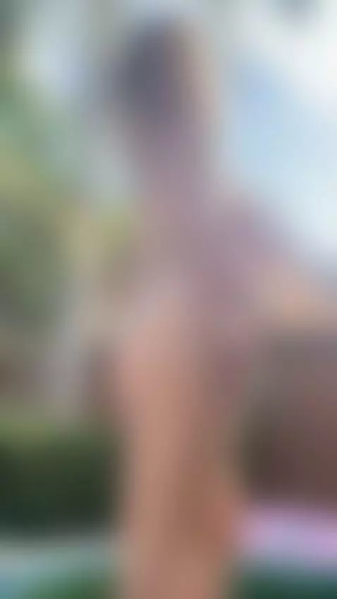 You don’t have to say it, your eyes already did 💋 by hollygarner