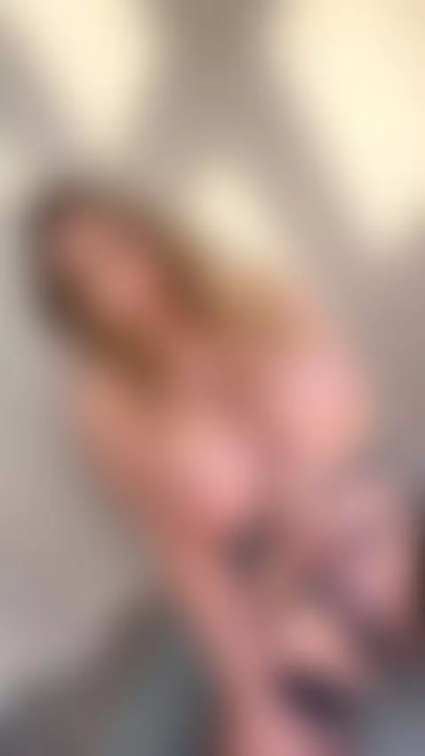 It's a call to action, can't you see? 😏 by hollygarner