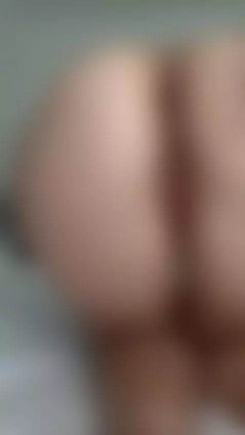 Deep pussy fingering by this ginger hotwife ends in massive ... by vikkivi