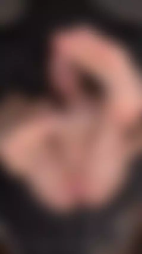 Thick curvy girl sweet pussy lips so soft & wet they melt yo... by danamellow