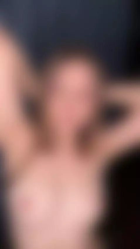 Curvy sweet pussy lips plump & glistening in close-up perfec... by danamellow