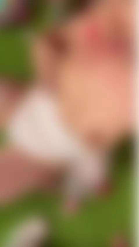 I love it when you look at me… make me feel special 💕 by catalinathompson