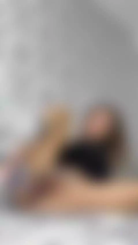 What if I let this toy slide deeper inside?😏 Sub OF by tinynika