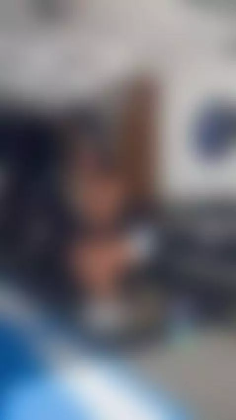 Do you want to sit behind me so you can help me? by wendymarshal