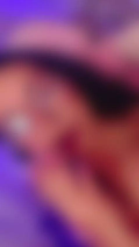 🍯 Sweet on the outside… sinful underneath 😈 by hanna-naoo