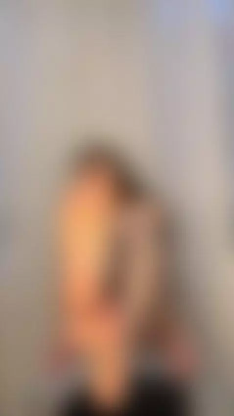 I'm alone at home, my pussy is all yours by princesskiss