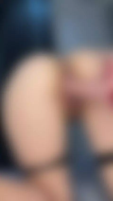Give me pleasure with your tongue in my pussy by princesskiss
