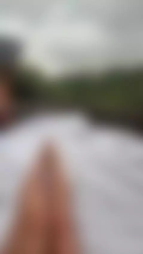 Legs doing all the talking ✨ by clemenceaudiard