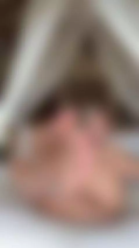 Watch how I move them… carefully 🐾 by clemenceaudiard