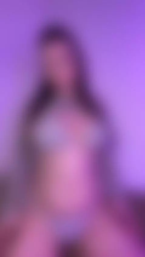 Please stay close and support me on OnlyFans 🤍 by lunakitt1e