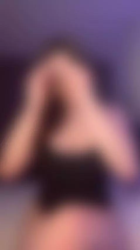 Come find me, I’m waiting — link in my profile 💗 by lunakitt1e