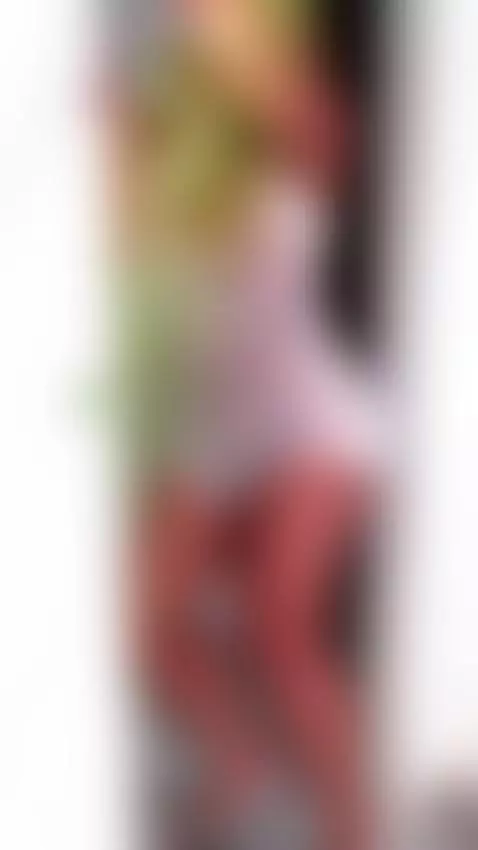 My beuty wife Vakeria shaking ass 🍑🍑🍑 by eldoctorcornudo