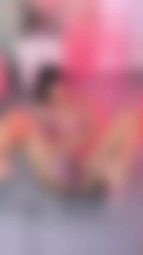 or... cute face, and pussy? which do u prefer? by holyrussell