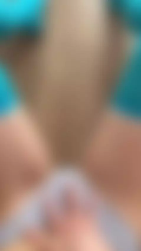 My skin gets hot when you caress it by lysabliss