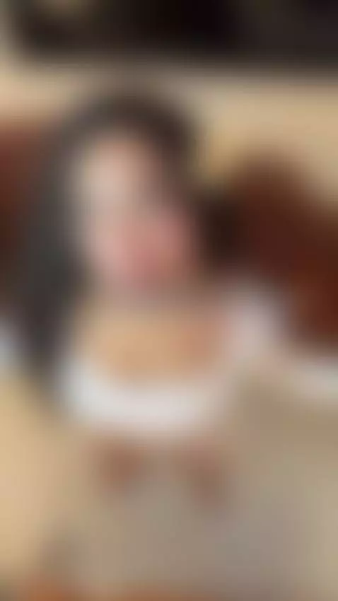 I forgot to give a gift by karelysrose