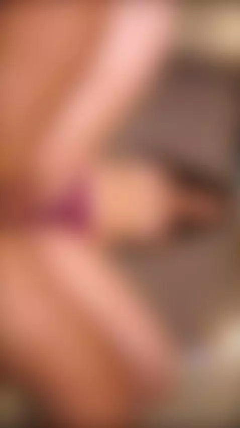 Mi coño pega con esa verga deliciosa! 😈😈 by judithcox