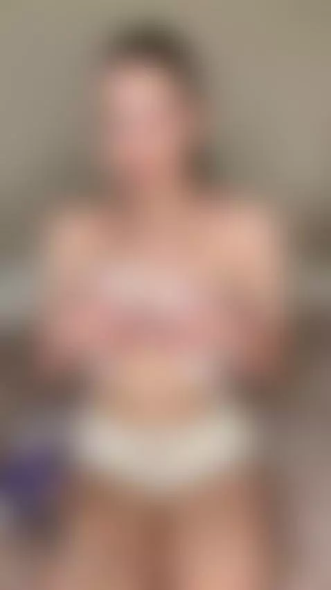 You paused this video, didn’t you? Yeah… you need my OF 😏 by juicybabyi