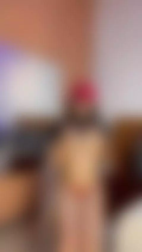 Sitting pretty… but not innocent ❤️
🔗 Link in bio by vaialowelll