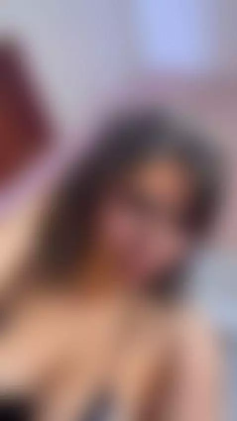 kisses by vaialowelll