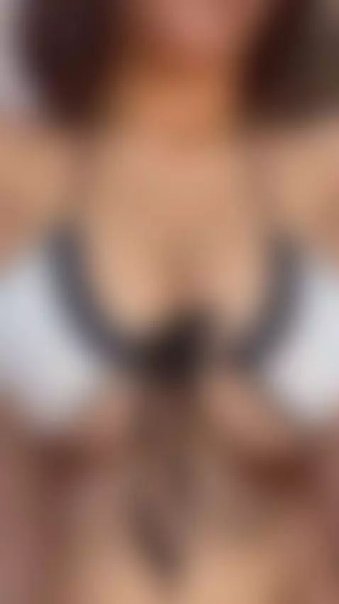 tetas by vaialowelll