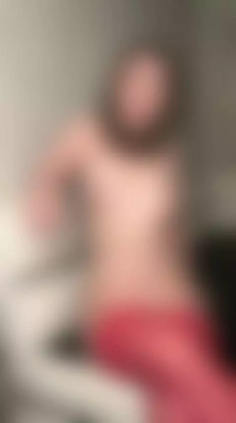 18+ Hijabi babe's nude tits and sexy red stockings. by saidanight