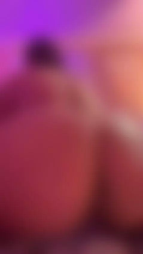 Big booty babe! by emilyborch