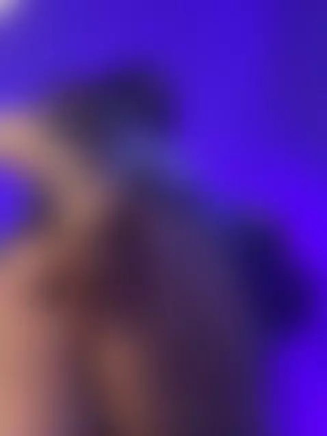 If you want to see under my skirt come to my room! by katianpiercee