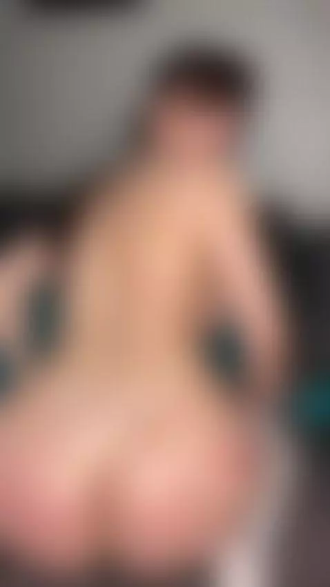 Biggest natural boobs heaving slow, pussy dripping on dildo ... by emmyelfie