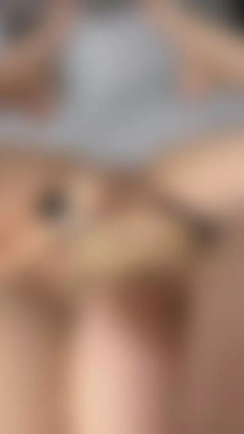 Girl with tattooed leg masturbating on the bed. Full video o... by emmyelfie