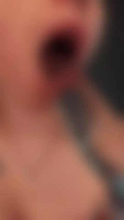 Deep throating a clear glass dildo. Tap in OnlyFans for more by emmyelfie