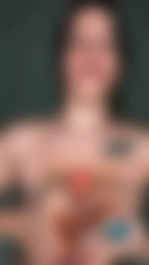 Young brunette uses a dildo for breast play and a nipple pum... by emmyelfie