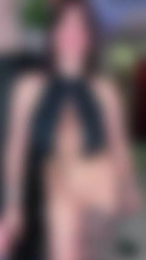 Standing with my tits and my nipples bare 🔥 Sub OF by emmyelfie