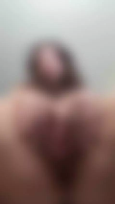 How many men are willing to eat my brown pussy? by movewithteressa