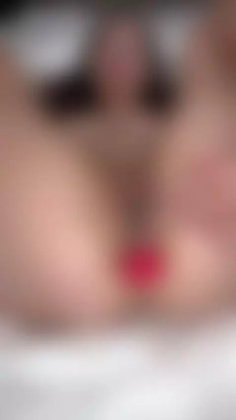 If u r jerking off to me rn, how old are u? by movewithteressa