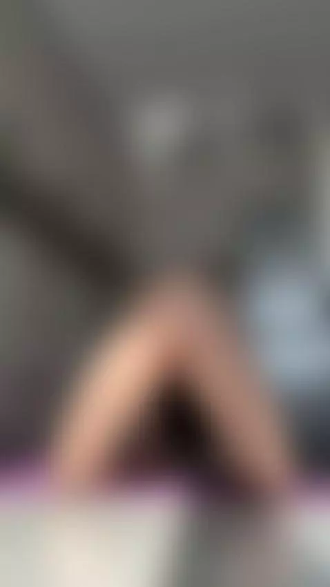 My favorite yoga right from the morning by movewithteressa