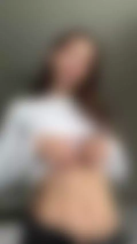 I wonder what men over 30 think of me by movewithteressa