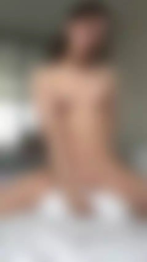 What age are the men that wanna fuck me? by movewithteressa