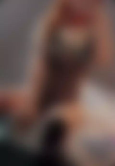 online en mi pagina by zoetaylorr11