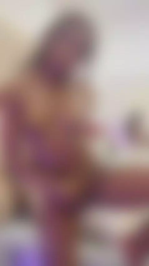 I'm so horny that I touch my pussy by sacharosse