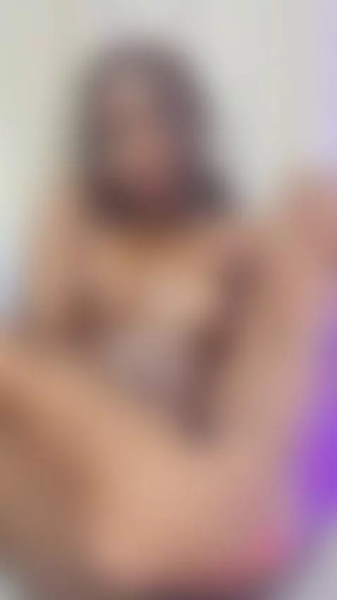 touching my pussy, do you want to see more?  enter my live by sacharosse