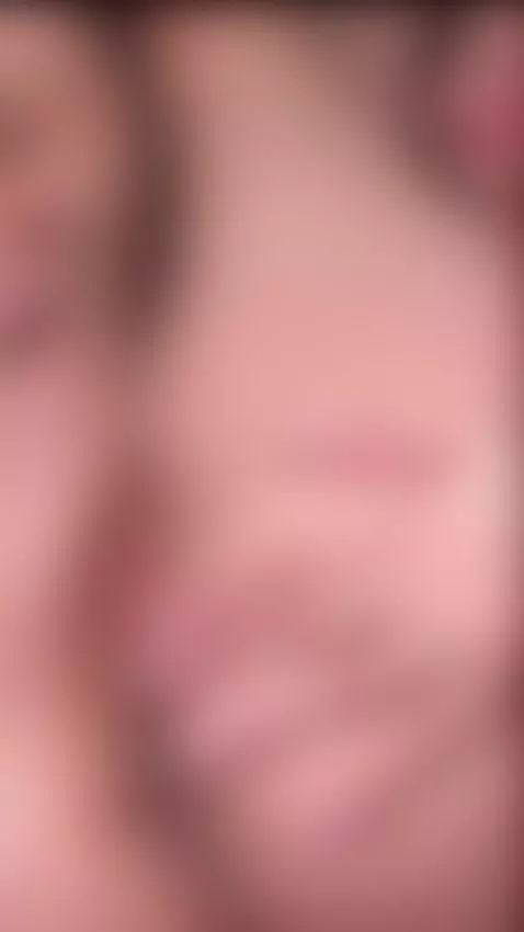 It’s hard to look away from this video — hit like and subscr... by juliejessofficial