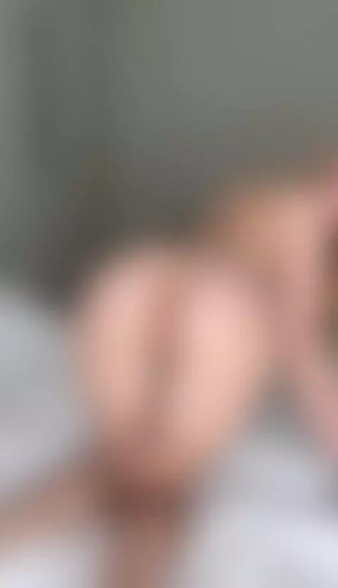 Ckeck on my juicy ass by lillbabili