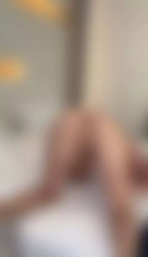 Cute teen is rubing her cyte pussy by lillbabili