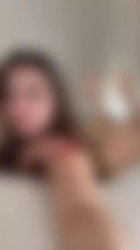 I love to chat - https://onlyfans.com/melissa_moore18 ⬆️ by melissamoore18