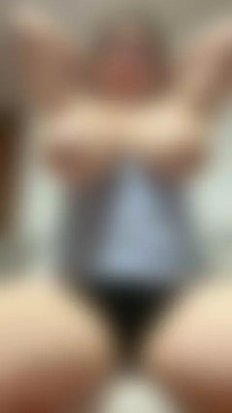 My tits bouncing how delicious daddy🫦😈🥵 by daphnemilfxxx