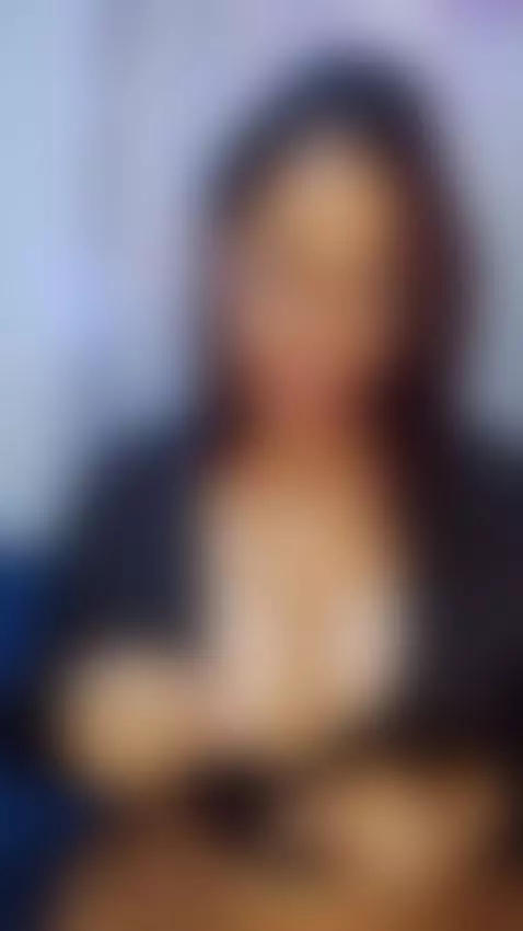 se abrio mi camisa🤭🤭 by canelahotx