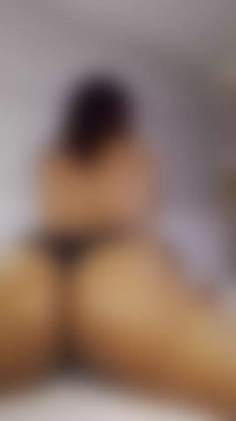 me movere asi de rico encima de ti 😈 by canelahotx