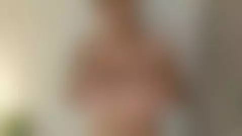 more oil?💦💦 by penysaenz